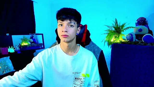 twink sebas  online show from October 2025 04:43:02 AM