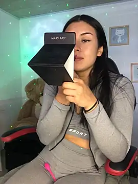 Snapshot of emily_22x chatting on January 2025 09:50:01 PM emily 22x online show from January 2025 09:50:01 PM