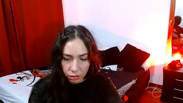 Snapshot of naihroby chatting on January 2025 03:09:01 AM naihroby online show from January 2025 03:09:01 AM