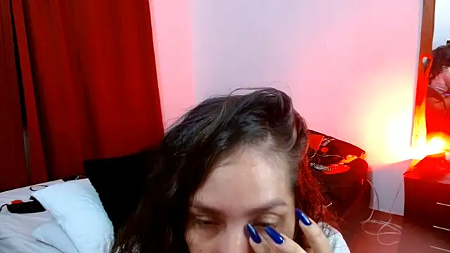 Snapshot of naihroby chatting on January 2025 07:46:01 AM naihroby online show from January 2025 07:46:01 AM