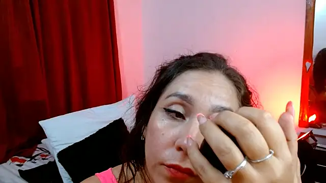 Snapshot of naihroby chatting on February 2025 06:51:01 AM naihroby online show from February 2025 06:51:01 AM