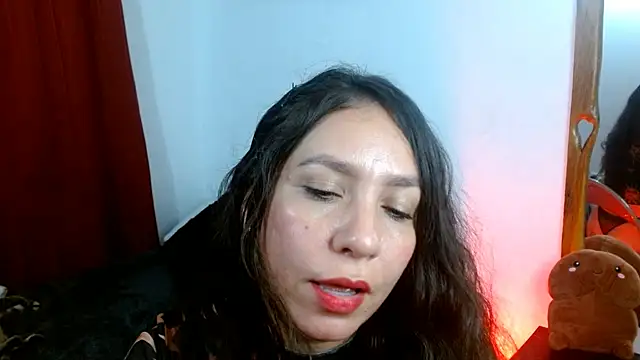 Snapshot of naihroby chatting on February 2025 07:52:02 AM naihroby online show from February 2025 07:52:02 AM