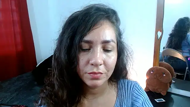 Snapshot of naihroby chatting on March 2025 10:34:02 PM naihroby online show from March 2025 10:34:02 PM