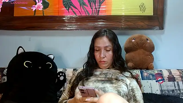 Snapshot of naihroby chatting on September 2025 07:46:02 PM naihroby online show from September 2025 07:46:02 PM