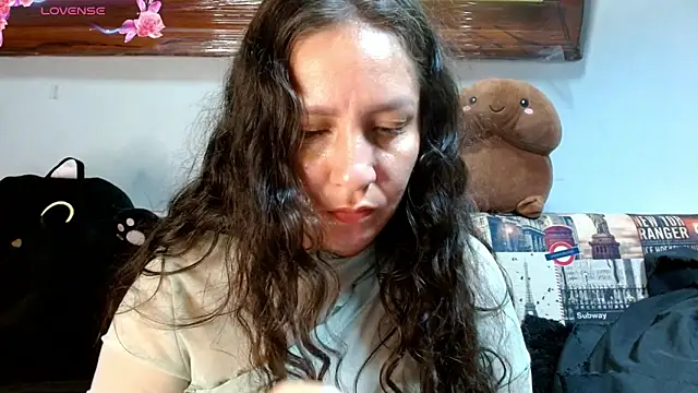 Snapshot of naihroby chatting on September 2025 06:14:01 AM naihroby online show from September 2025 06:14:01 AM