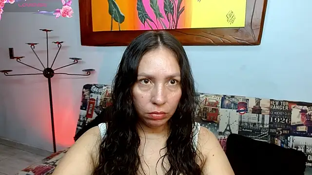 Snapshot of naihroby chatting on September 2025 08:58:02 PM naihroby online show from September 2025 08:58:02 PM