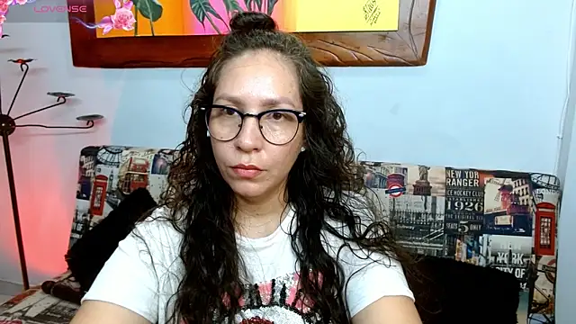 Snapshot of naihroby chatting on September 2025 09:03:02 AM naihroby online show from September 2025 09:03:02 AM