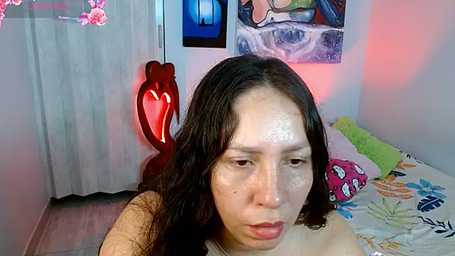 Snapshot of naihroby chatting on October 2025 03:58:01 AM naihroby online show from October 2025 03:58:01 AM