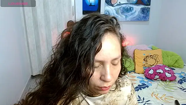 Snapshot of naihroby chatting on October 2025 07:39:02 AM naihroby online show from October 2025 07:39:02 AM