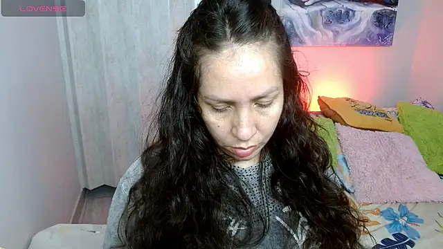 Snapshot of naihroby chatting on October 2025 04:56:02 AM naihroby online show from October 2025 04:56:02 AM