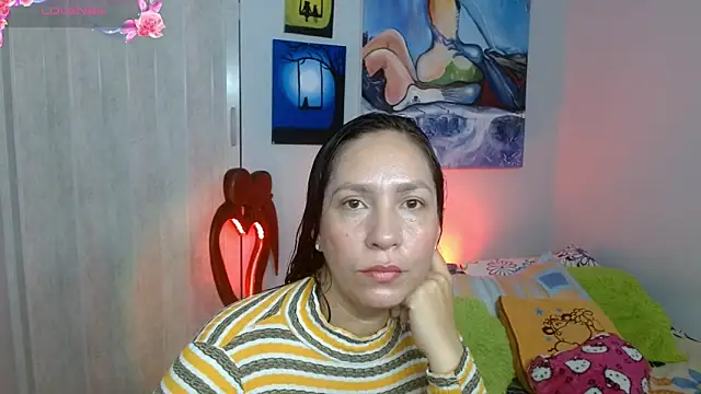 Snapshot of naihroby chatting on October 2025 10:10:01 PM naihroby online show from October 2025 10:10:01 PM