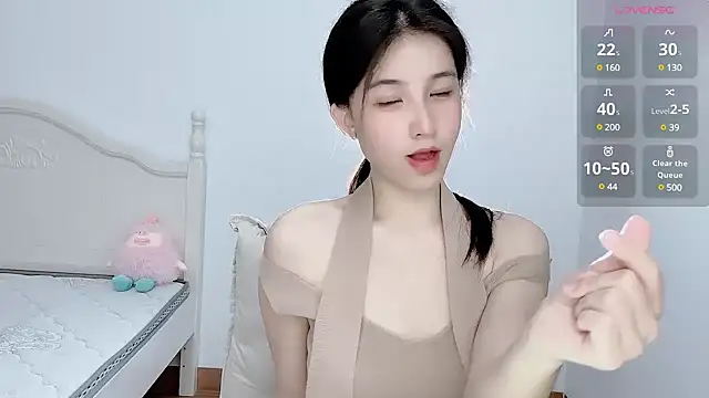 OOOm-oo online show from March 2025 02:55:02 PM