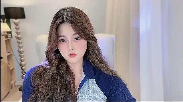 Strawberrybabyy1 online show from December 2024 08:01:02 PM