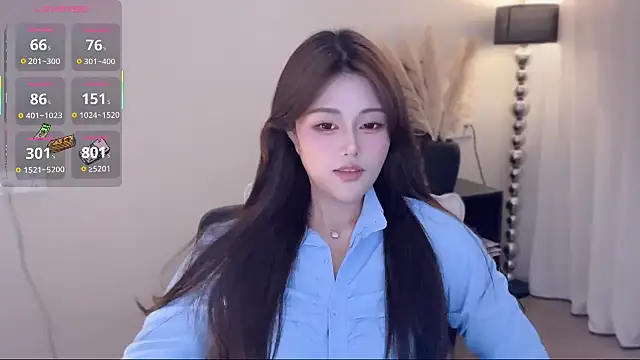 Strawberrybabyy1 online show from October 2025 03:21:02 PM