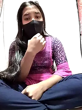Snapshot of Etha-Moni chatting on December 2024 10:39:01 AM Etha-Moni online show from December 2024 10:39:01 AM