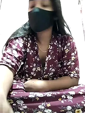 Snapshot of Etha-Moni chatting on December 2024 08:29:01 PM Etha-Moni online show from December 2024 08:29:01 PM