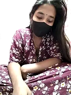 Snapshot of Etha-Moni chatting on December 2024 05:01:01 PM Etha-Moni online show from December 2024 05:01:01 PM