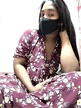 Snapshot of Etha-Moni chatting on December 2024 11:47:01 AM Etha-Moni online show from December 2024 11:47:01 AM