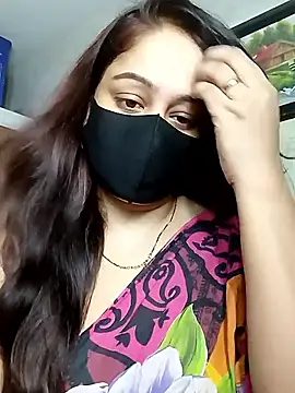 Snapshot of Etha-Moni chatting on September 2025 10:43:01 PM Etha-Moni online show from September 2025 10:43:01 PM