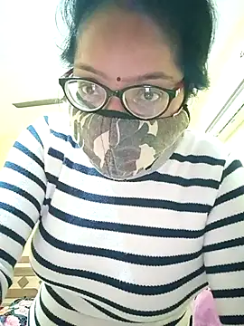 heenage online show from November 2025 04:02:02 AM