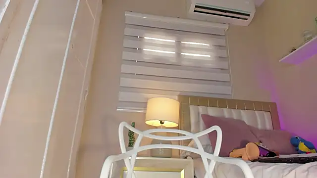 zoe sky  online show from January 2025 02:34:01 PM