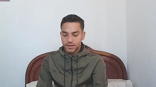 Snapshot of Leandro_valenzuela chatting on February 2025 02:13:01 PM Leandro valenzuela online show from February 2025 02:13:01 PM
