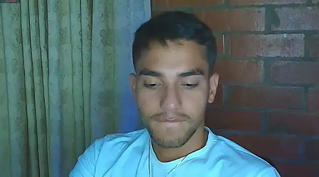 Snapshot of Leandro_valenzuela chatting on February 2025 07:29:01 AM Leandro valenzuela online show from February 2025 07:29:01 AM