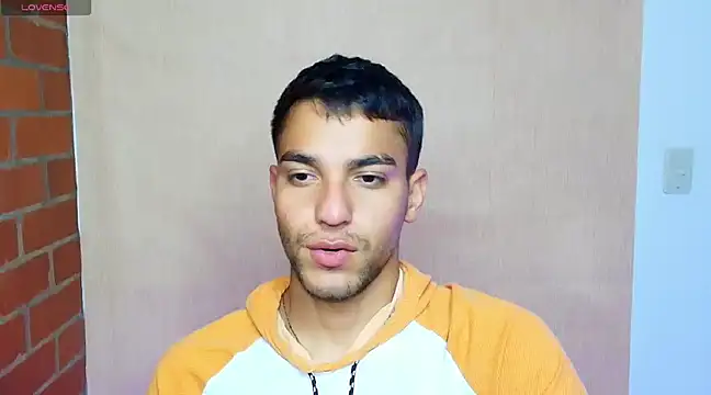 Snapshot of Leandro_valenzuela chatting on March 2025 12:29:02 AM Leandro valenzuela online show from March 2025 12:29:02 AM