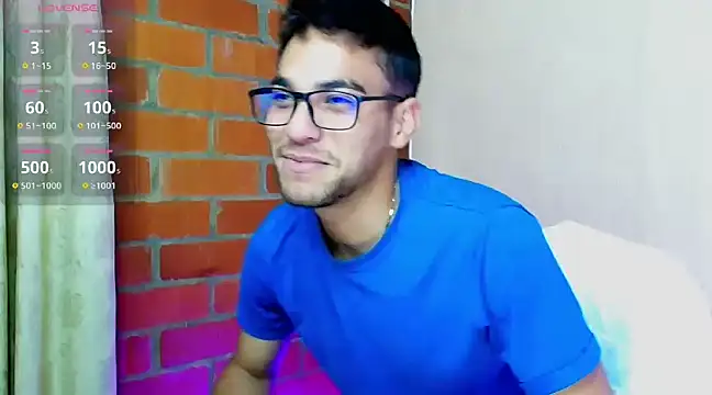 Snapshot of Leandro_valenzuela chatting on March 2025 11:42:01 PM Leandro valenzuela online show from March 2025 11:42:01 PM