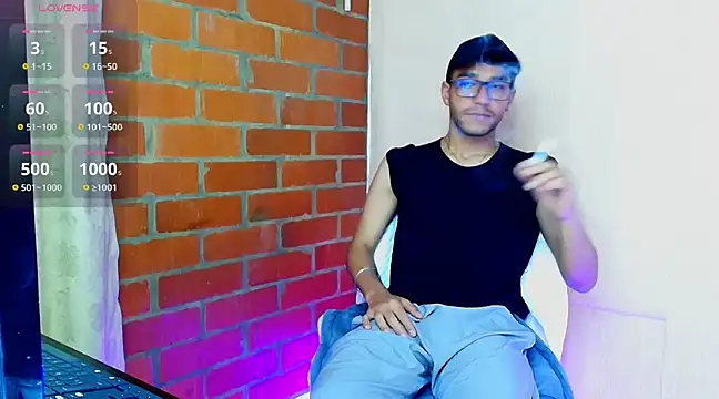Snapshot of Leandro_valenzuela chatting on March 2025 02:48:01 AM Leandro valenzuela online show from March 2025 02:48:01 AM