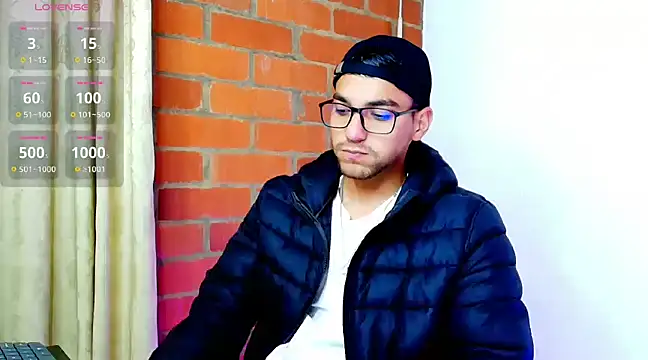 Snapshot of Leandro_valenzuela chatting on March 2025 03:42:01 PM Leandro valenzuela online show from March 2025 03:42:01 PM