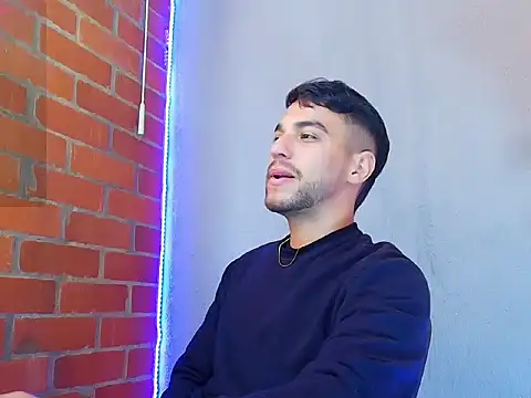 Leandro valenzuela online show from October 2025 05:03:01 PM