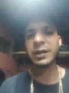 Snapshot of _Dmente_ chatting on March 2025 03:56:01 AM Dmente online show from March 2025 03:56:01 AM