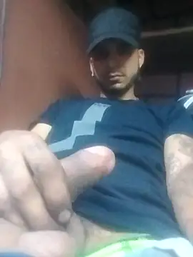 Snapshot of _Dmente_ chatting on March 2025 05:43:02 AM Dmente online show from March 2025 05:43:02 AM