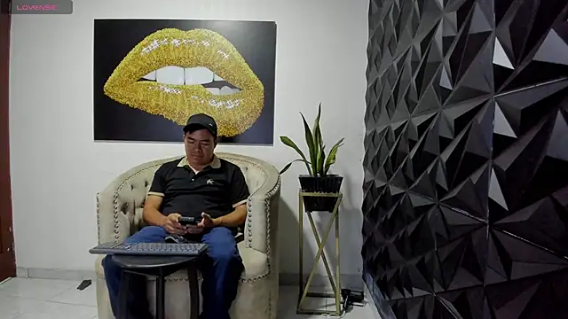 Jhonatan Morales S online show from October 2025 11:27:02 PM