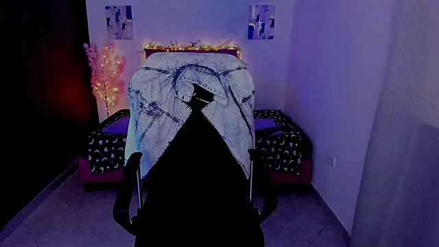 Charlee pink online show from October 2025 11:18:01 AM