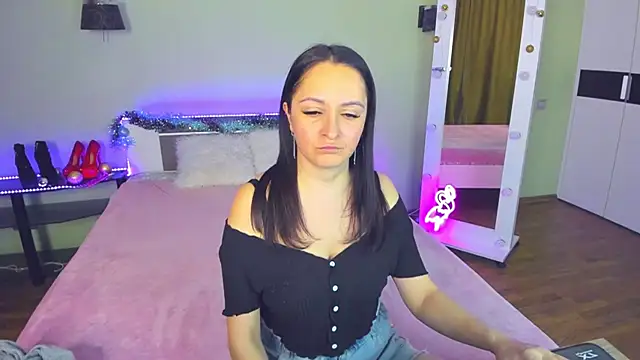 AngellLika online show from December 2024 12:55:02 PM