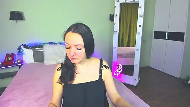 AngellLika online show from December 2024 06:31:02 AM