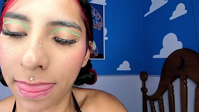 Snapshot of miss__allison chatting on January 2025 02:10:02 PM miss allison online show from January 2025 02:10:02 PM