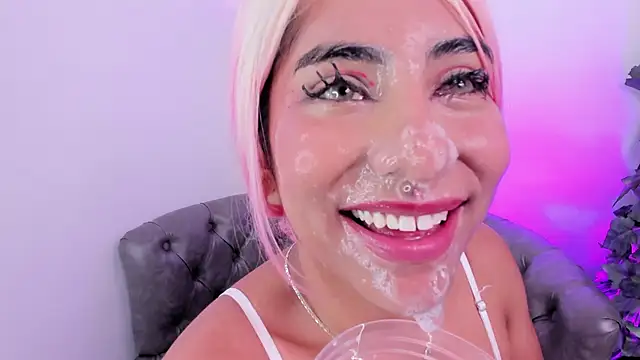 Snapshot of miss__allison chatting on March 2025 02:03:01 PM miss allison online show from March 2025 02:03:01 PM