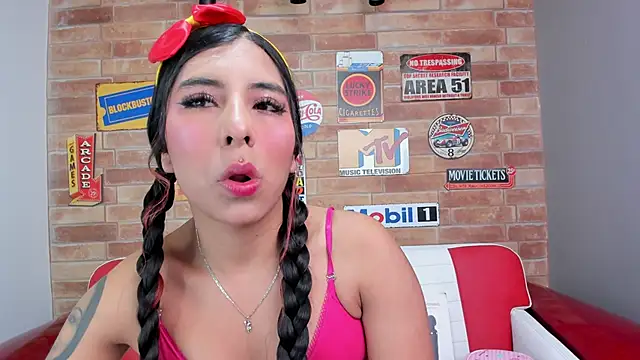 Snapshot of miss__allison chatting on September 2025 11:02:02 AM miss allison online show from September 2025 11:02:02 AM