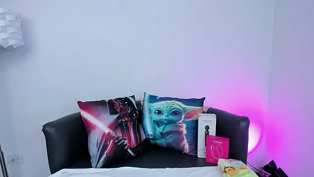 Snapshot of miss__allison chatting on October 2025 11:11:01 AM miss allison online show from October 2025 11:11:01 AM