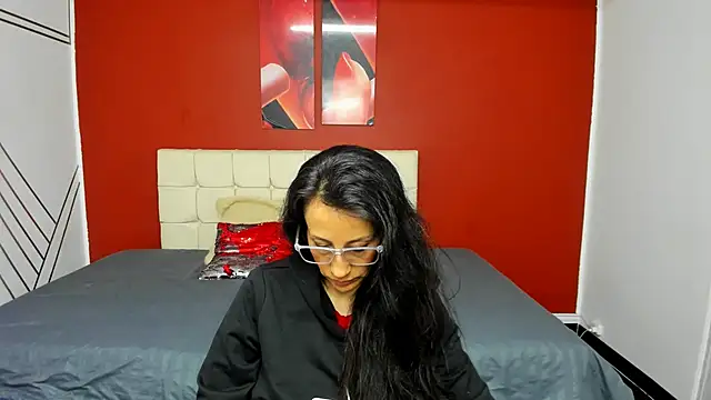 Snapshot of Abrillee1 chatting on February 2025 10:43:02 PM Abrillee1 online show from February 2025 10:43:02 PM