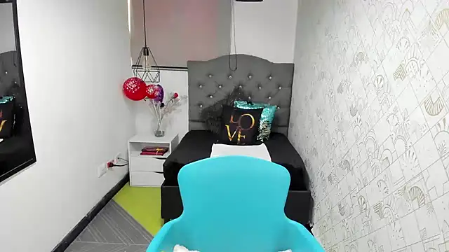 Snapshot of Abrillee1 chatting on March 2025 02:52:02 PM Abrillee1 online show from March 2025 02:52:02 PM