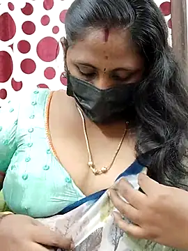 Snapshot of rithikka chatting on February 2025 05:56:02 AM rithikka online show from February 2025 05:56:02 AM