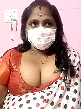 Snapshot of rithikka chatting on November 2025 04:40:01 PM rithikka online show from November 2025 04:40:01 PM