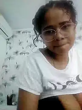 moon HoneyX online show from March 2025 03:27:01 PM