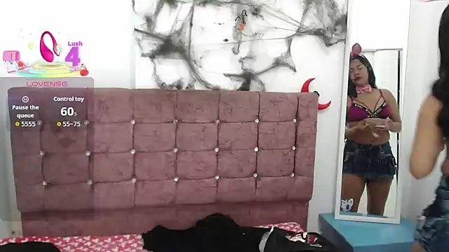 Snapshot of lily_jamesx chatting on October 2025 01:28:01 PM lily jamesx online show from October 2025 01:28:01 PM