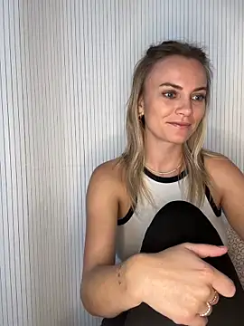 Milla  one online show from October 2025 02:02:01 PM