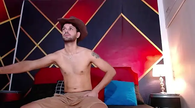 CindyandCarlo online show from December 2024 03:49:02 PM